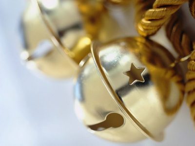 Sleigh Bells Small Elegance Candle